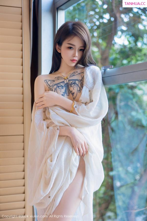   [XiuRen]高清写真图 2024.07.11 No.8842 夏竹 性感美腿第78张图片